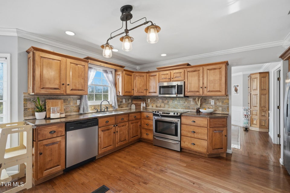 Photo #17: 235 Cottontail Drive