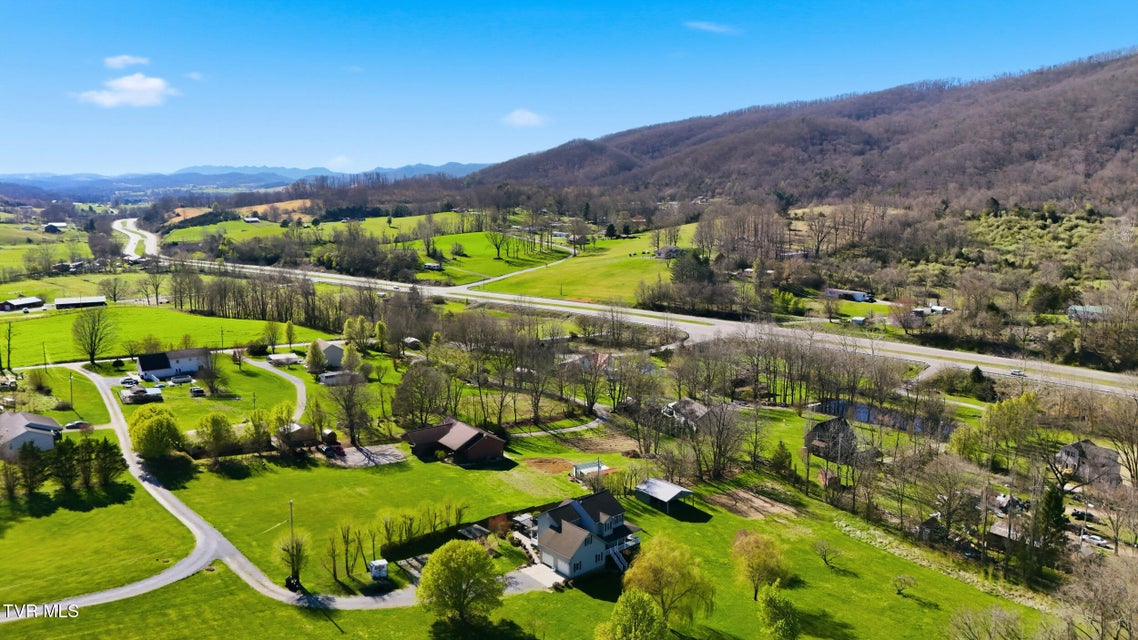 Photo #56: 235 Cottontail Drive