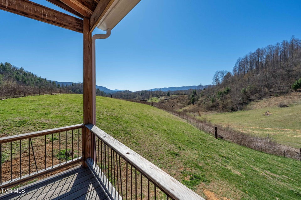 Photo #27: 533 Robinson Hollow Lane