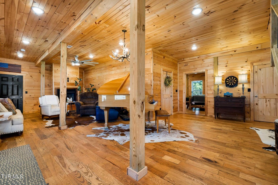 Photo #33: 533 Robinson Hollow Lane