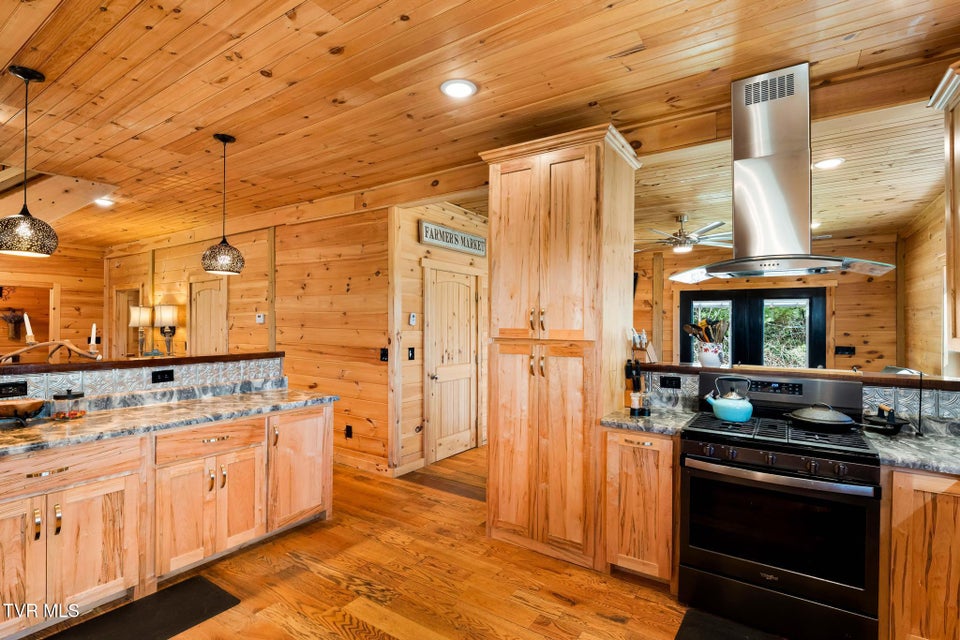 Photo #43: 533 Robinson Hollow Lane