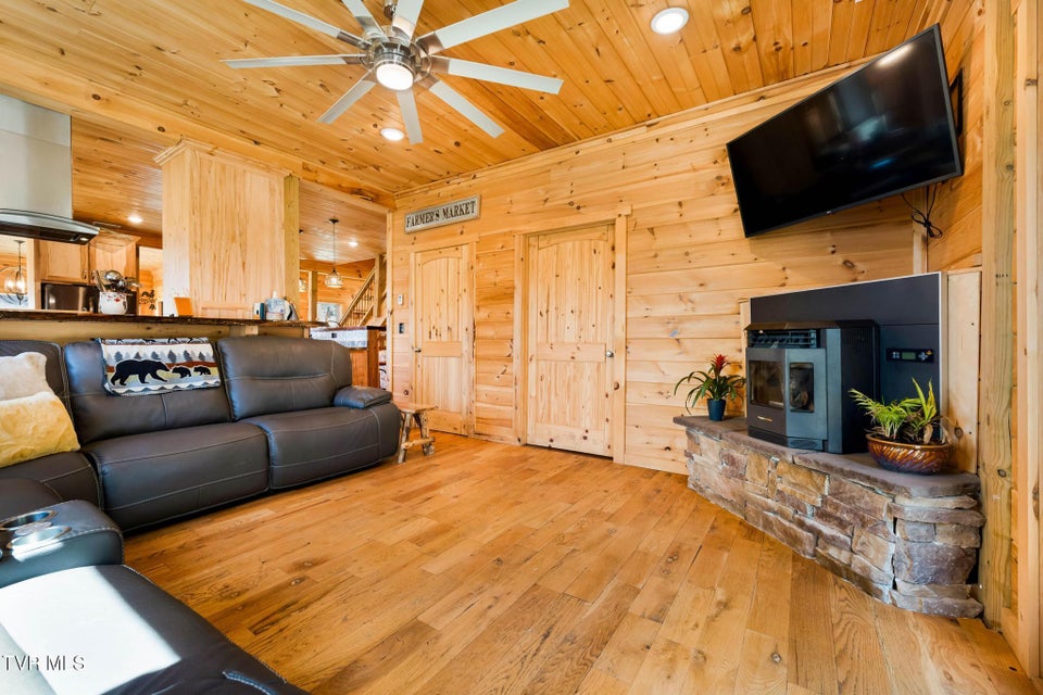 Photo #45: 533 Robinson Hollow Lane