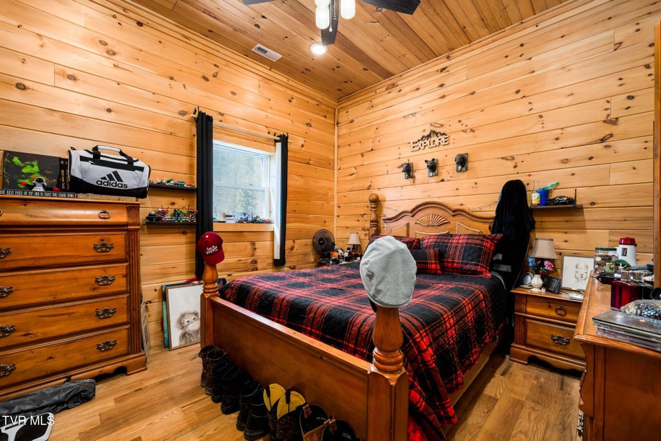 Photo #59: 533 Robinson Hollow Lane