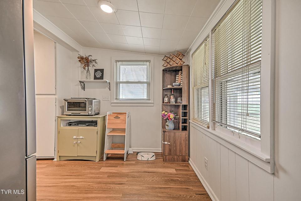 Photo #10: 1017 Harding Avenue