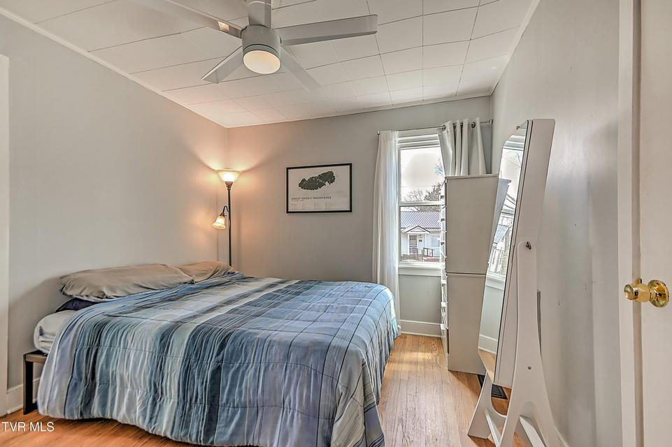 Photo #16: 1017 Harding Avenue