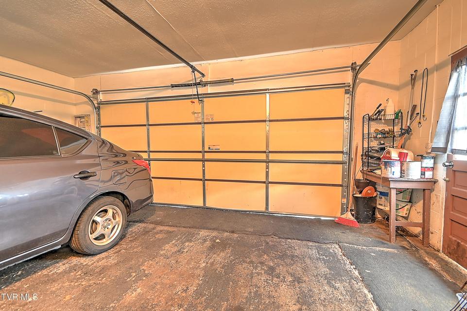 Photo #26: 1017 Harding Avenue