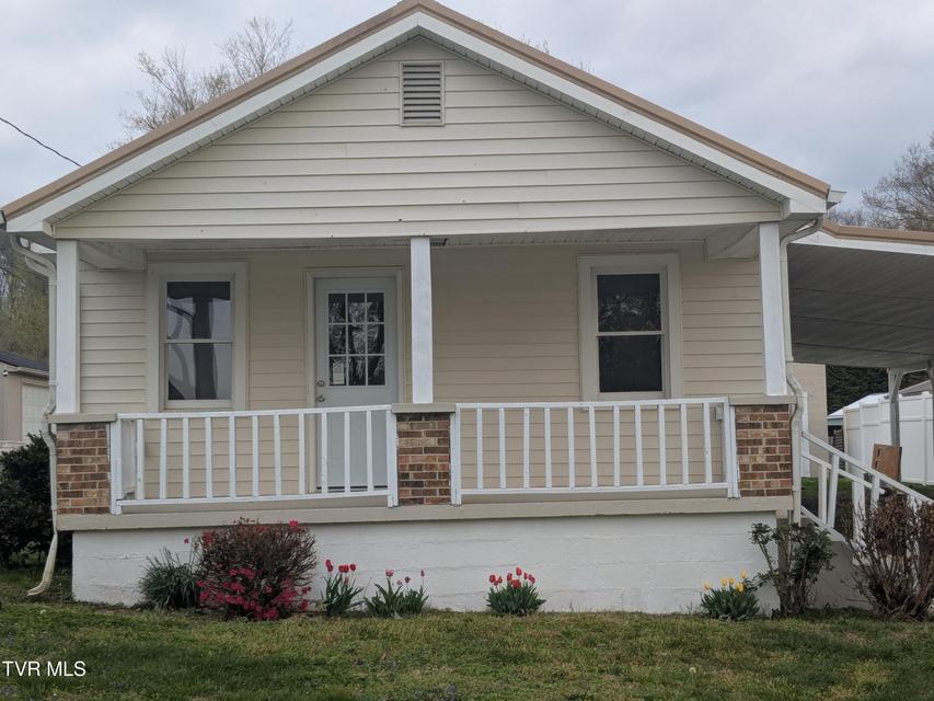 Photo #24: 532 Elm Street