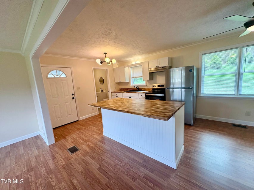 Photo #9: 1849 Old Harlan Road