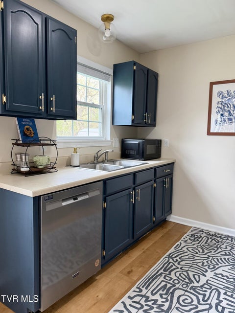 Photo #11: 1714 Daytona Court