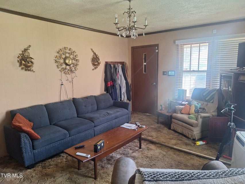 Photo #13: 916 Pine Grove Avenue