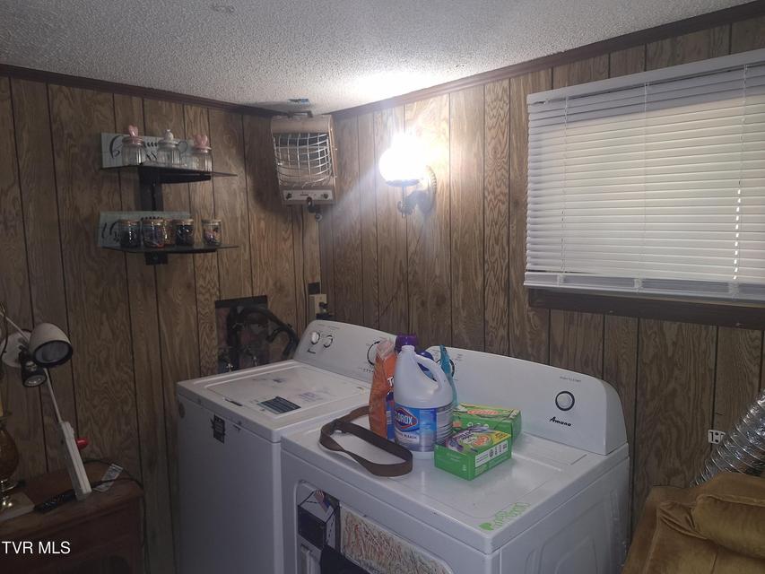 Photo #30: 916 Pine Grove Avenue