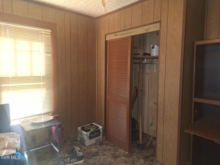 Photo #24: 916 Pine Grove Avenue