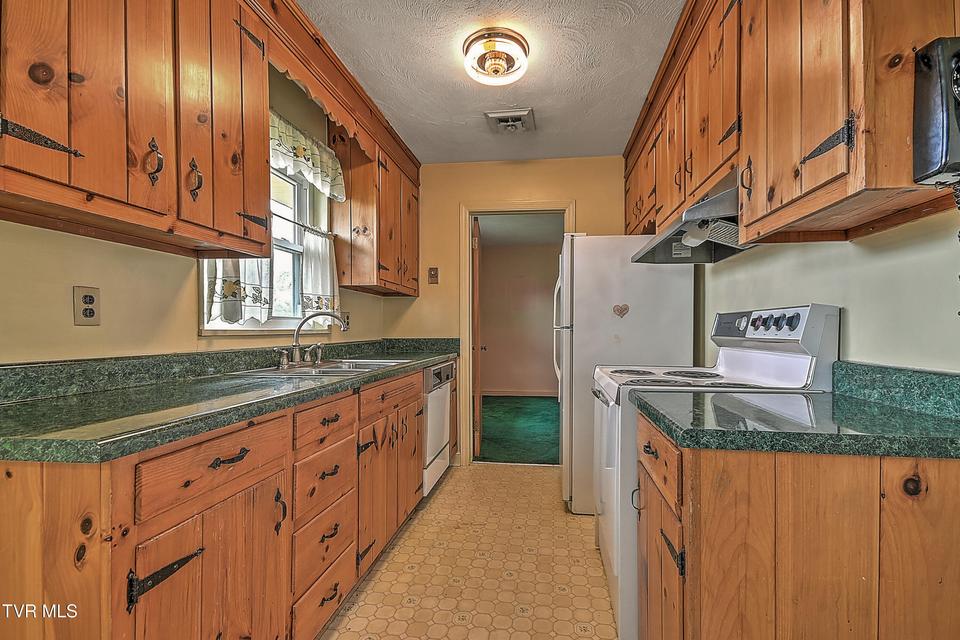 Photo #12: 428 Merriewood Drive