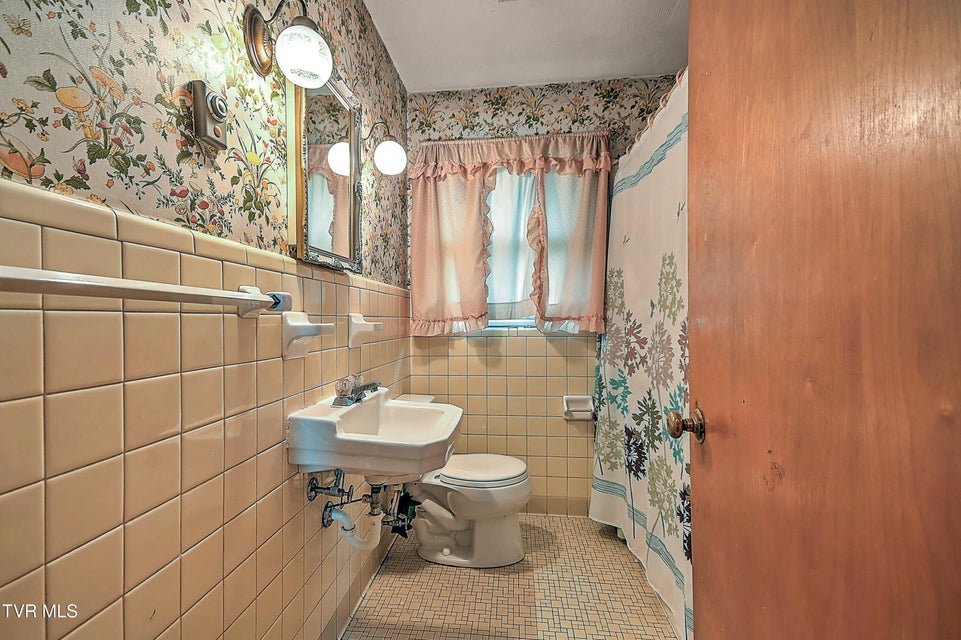 Photo #17: 428 Merriewood Drive