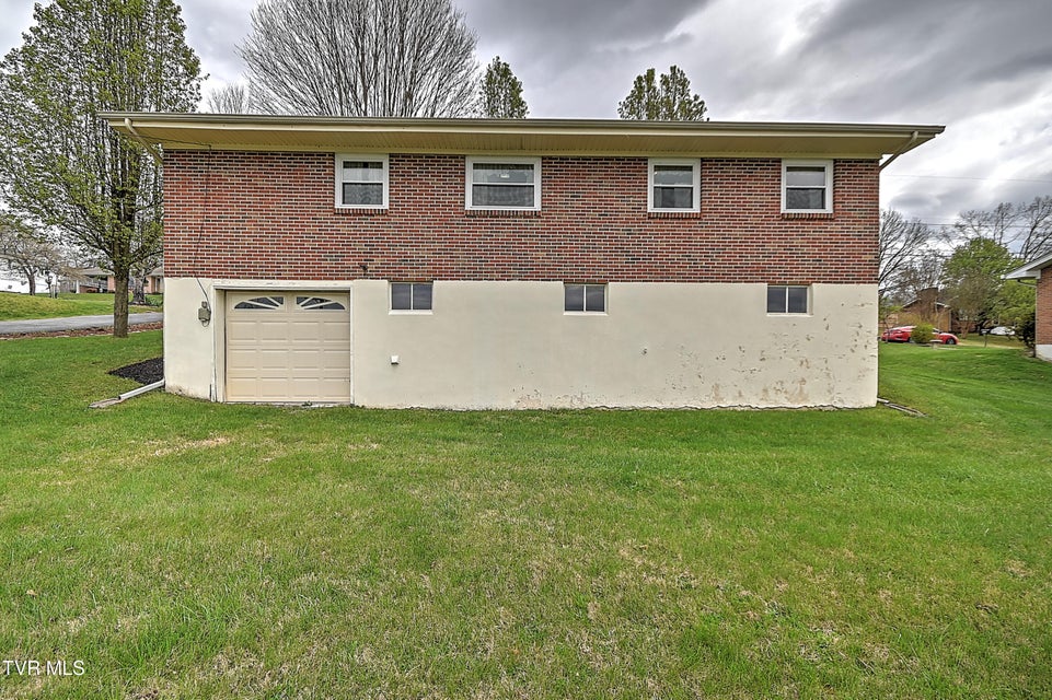 Photo #32: 428 Merriewood Drive