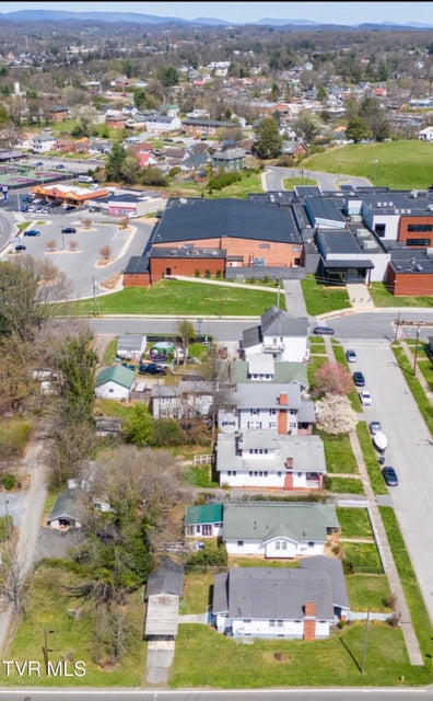 Photo #16: 922 Tremont Avenue