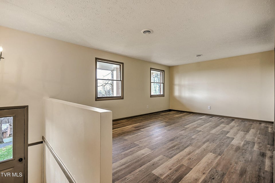 Photo #6: 148 Whitehills Road