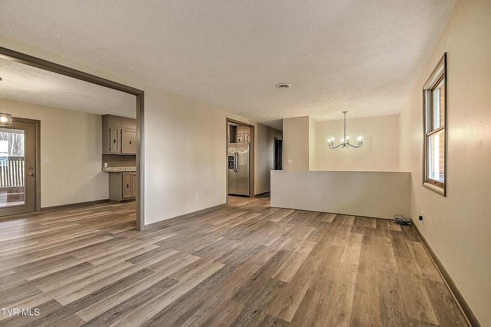 Photo #8: 148 Whitehills Road