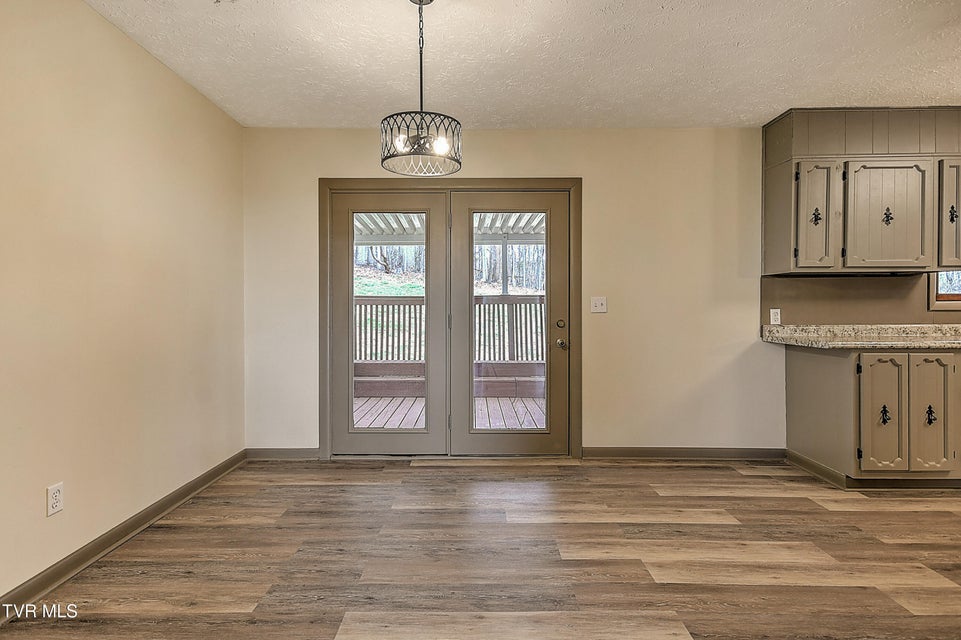 Photo #11: 148 Whitehills Road