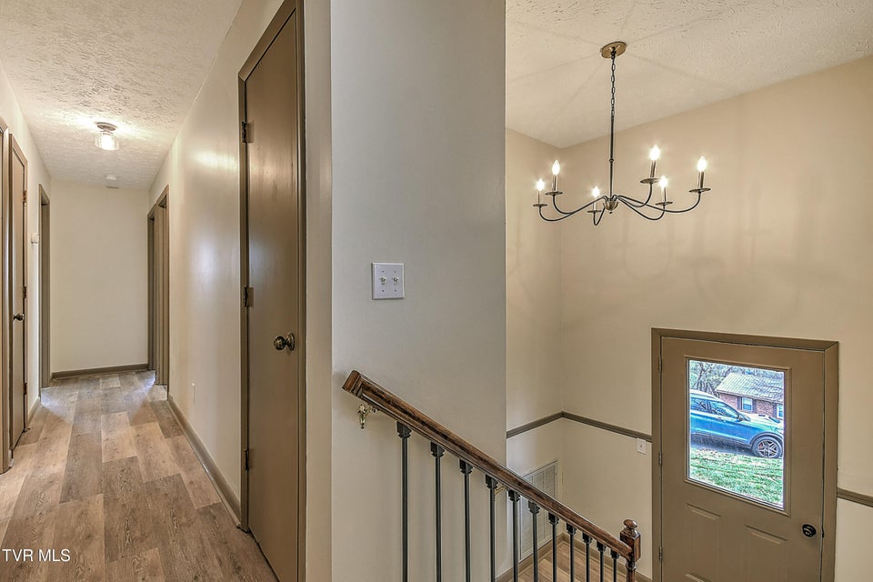 Photo #20: 148 Whitehills Road