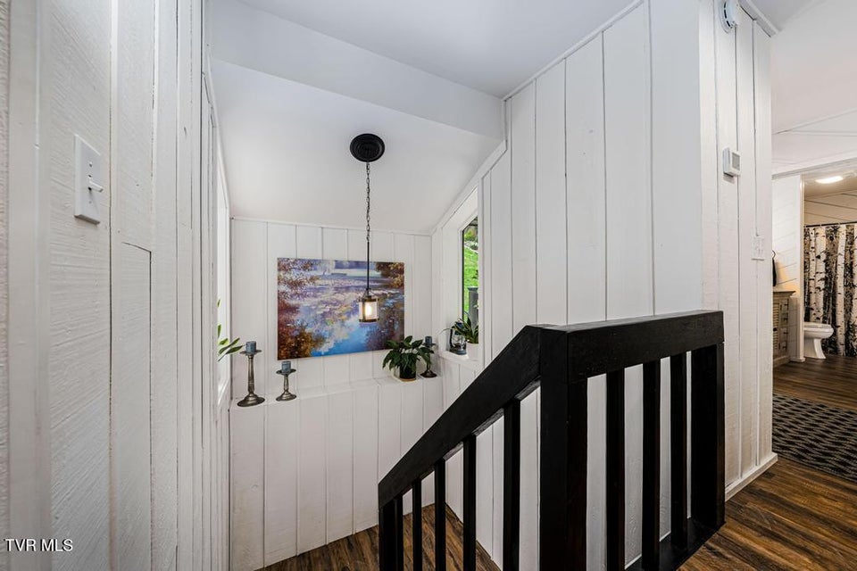 Photo #55: 487 Lakeshore Road