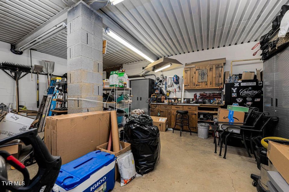 Photo #71: 487 Lakeshore Road