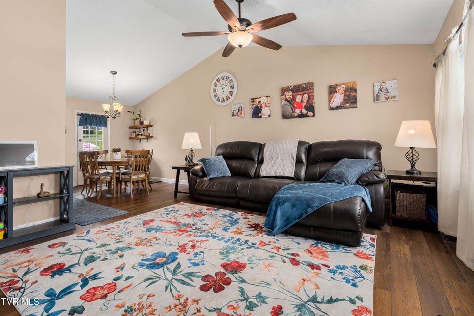 Photo #6: 253 Springview Drive