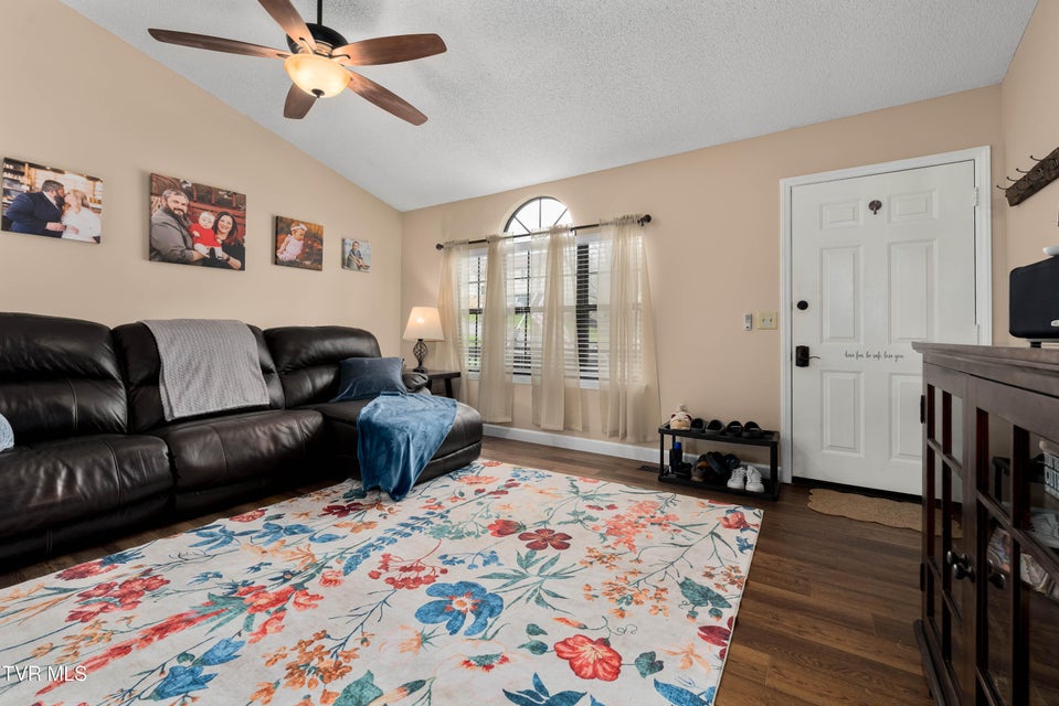 Photo #7: 253 Springview Drive