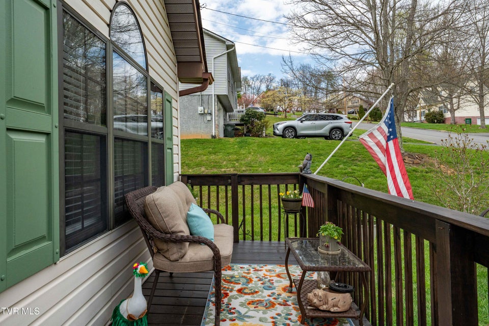 Photo #32: 253 Springview Drive