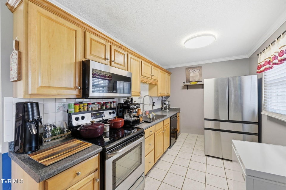 Photo #13: 900 Huffine Road