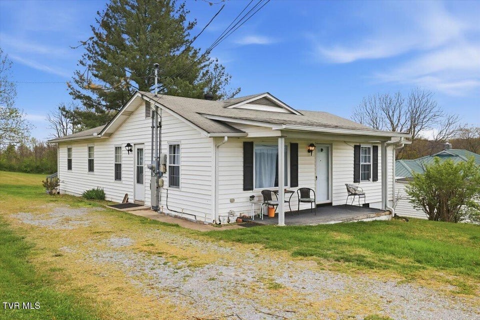 Photo #9: 1324 Davis Street