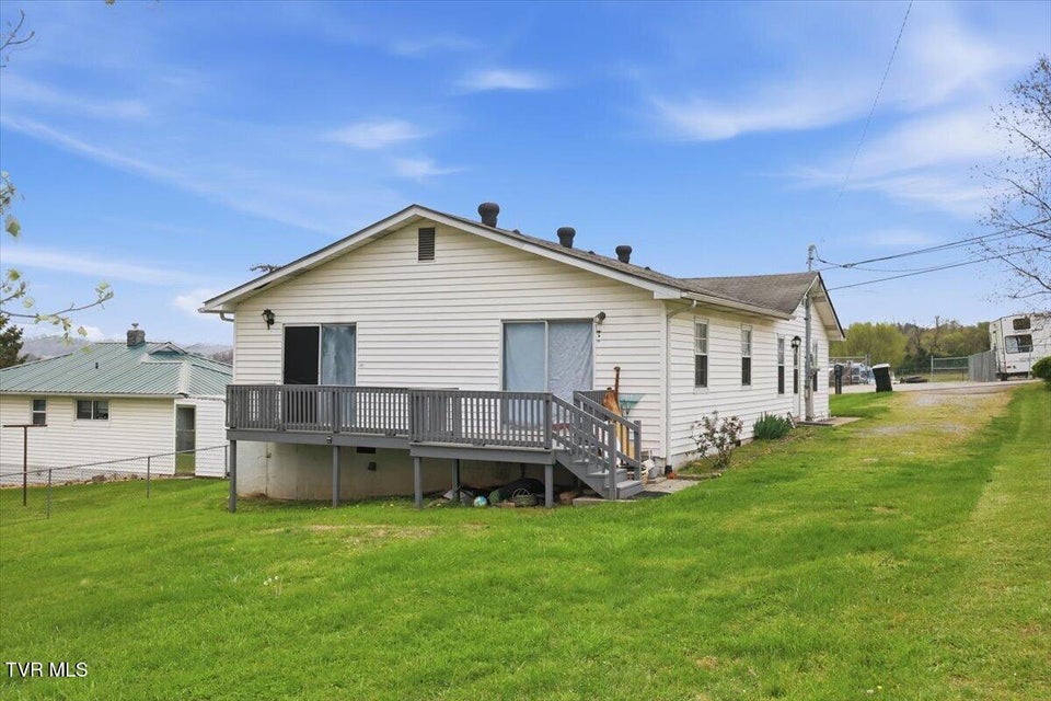 Photo #12: 1324 Davis Street