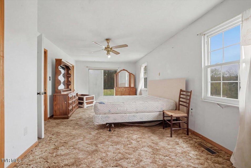 Photo #6: 1324 Davis Street