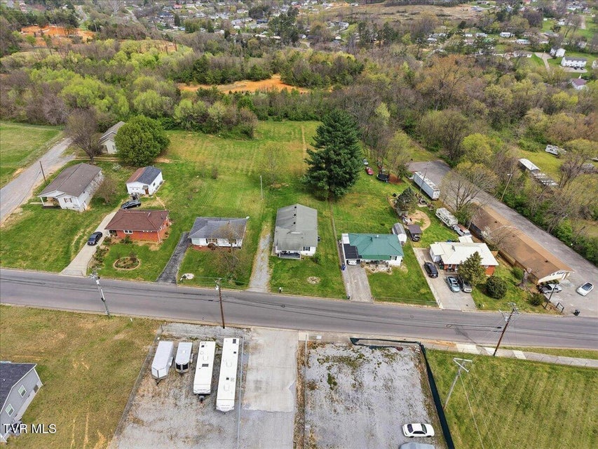 Photo #31: 1324 Davis Street