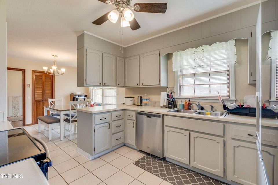 Photo #16: 509 Pine Ridge Road