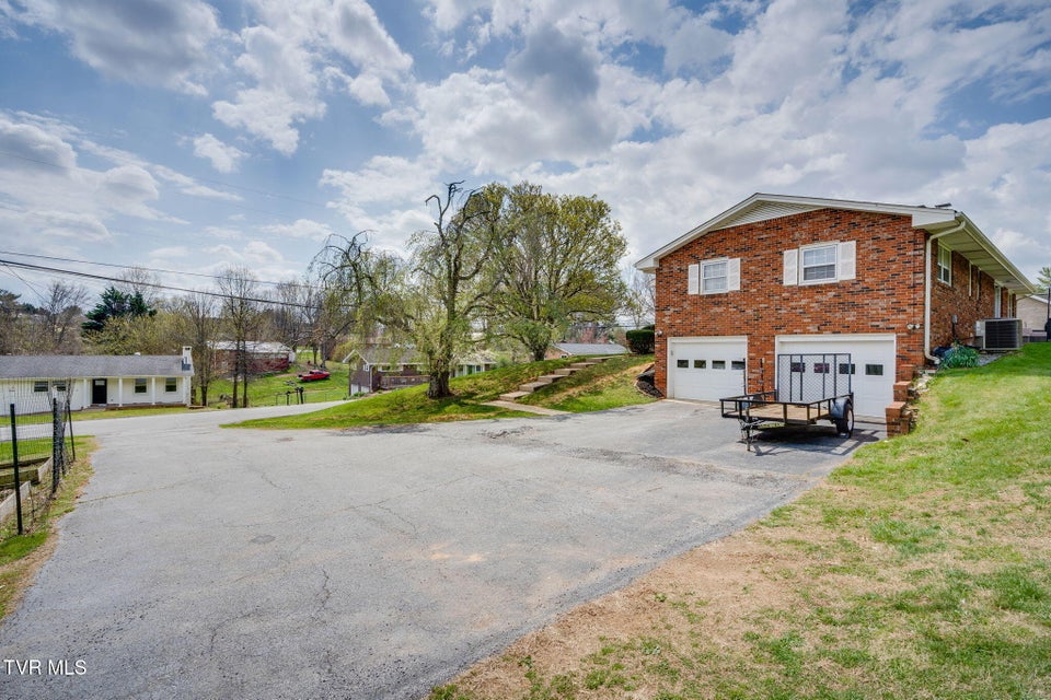 Photo #35: 509 Pine Ridge Road