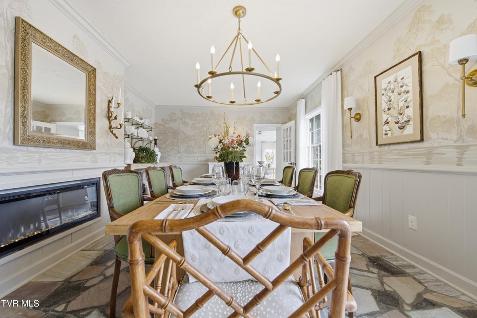 Photo #16: 1910 Riverside Road