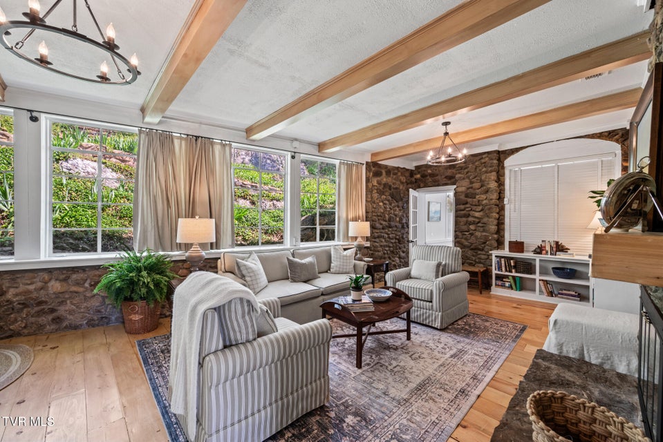 Photo #27: 1910 Riverside Road