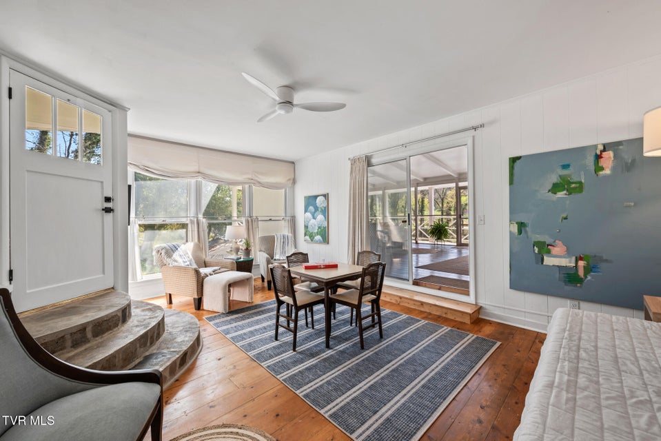 Photo #47: 1910 Riverside Road