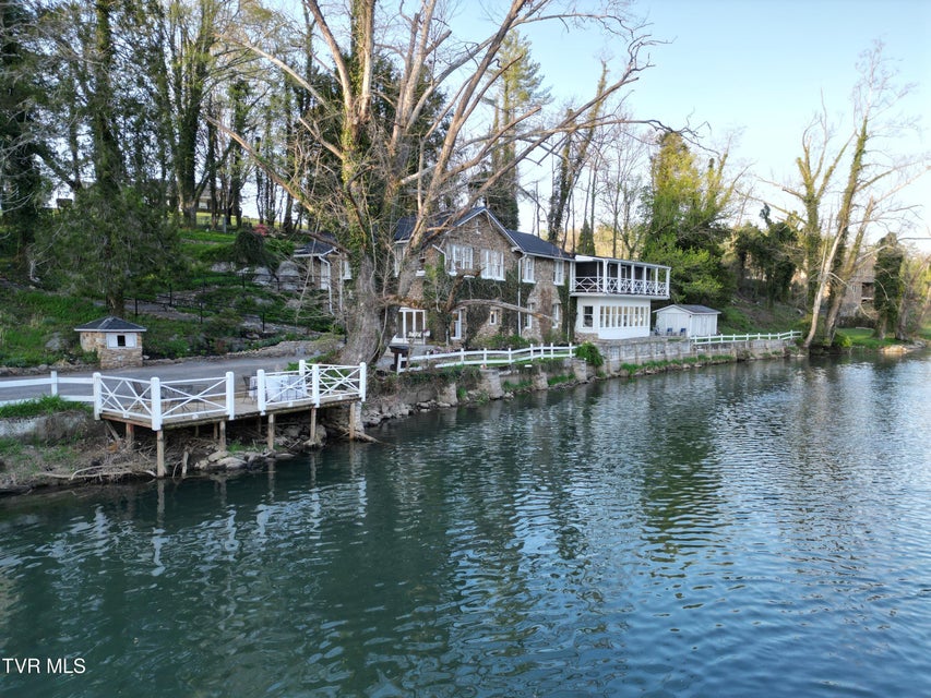 Photo #72: 1910 Riverside Road