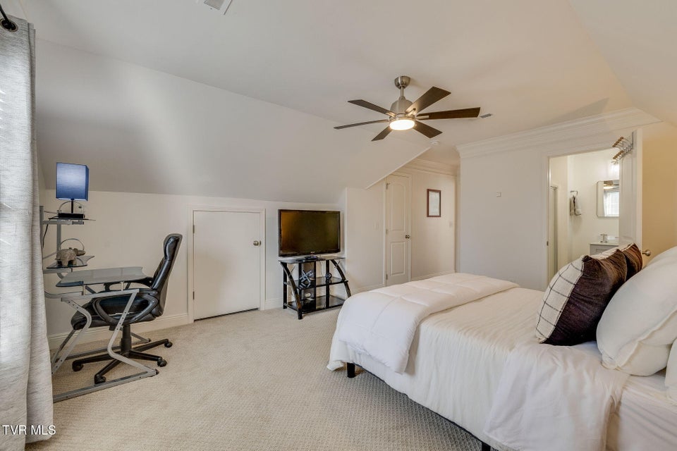 Photo #42: 280 Alpine Trail