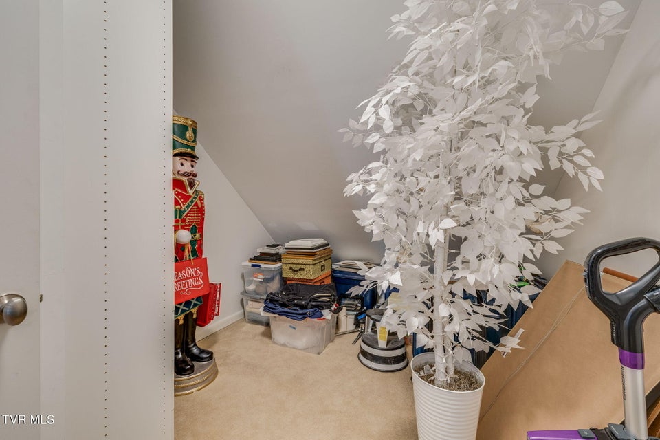 Photo #47: 280 Alpine Trail