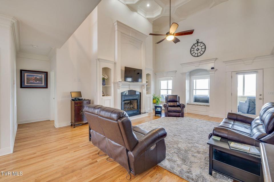 Photo #7: 280 Alpine Trail