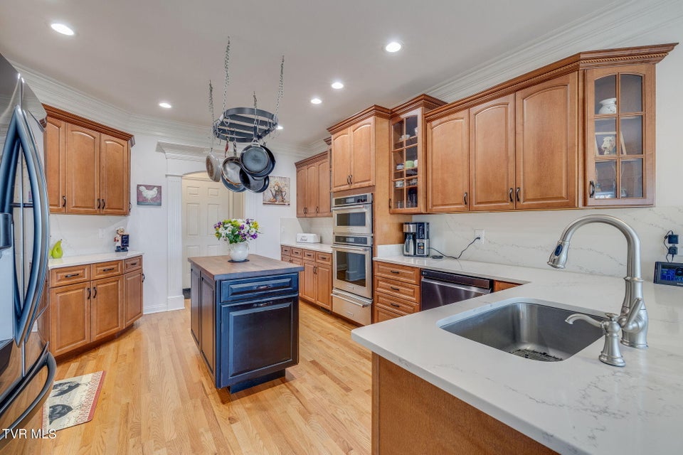 Photo #17: 280 Alpine Trail