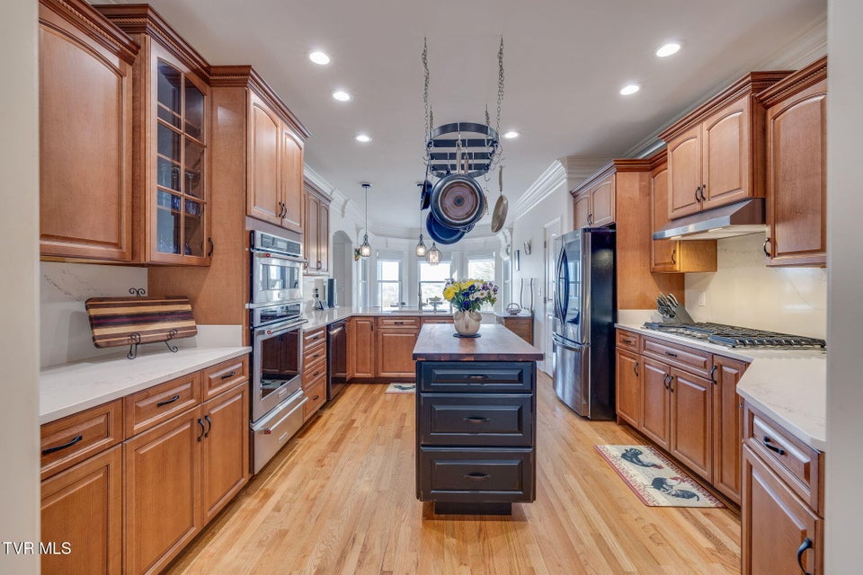 Photo #18: 280 Alpine Trail