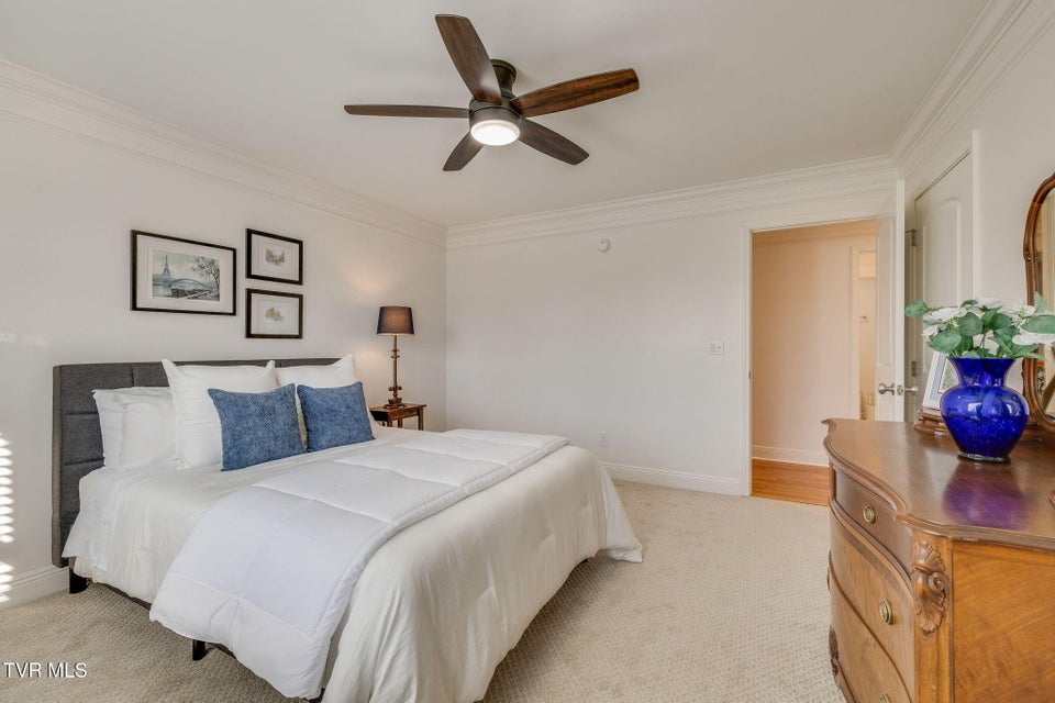 Photo #36: 280 Alpine Trail