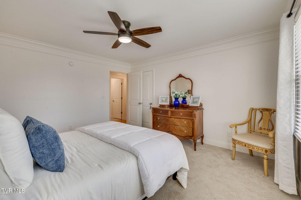 Photo #37: 280 Alpine Trail