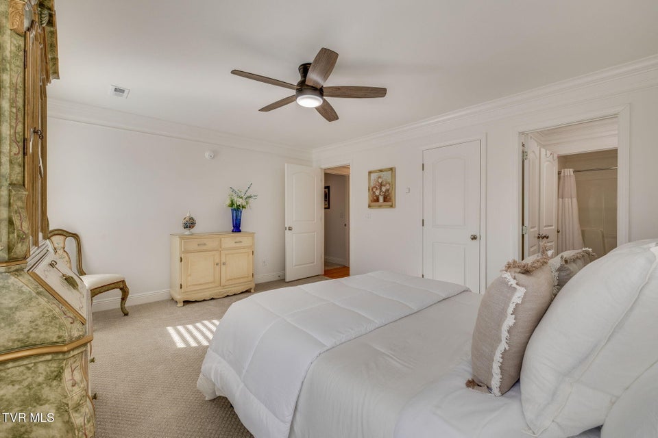 Photo #46: 280 Alpine Trail