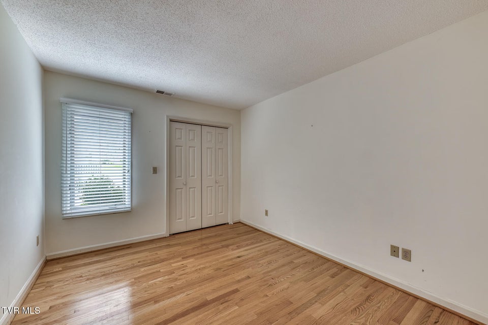 Photo #6: 600 Fleetwood Drive