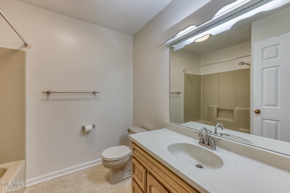 Photo #12: 600 Fleetwood Drive